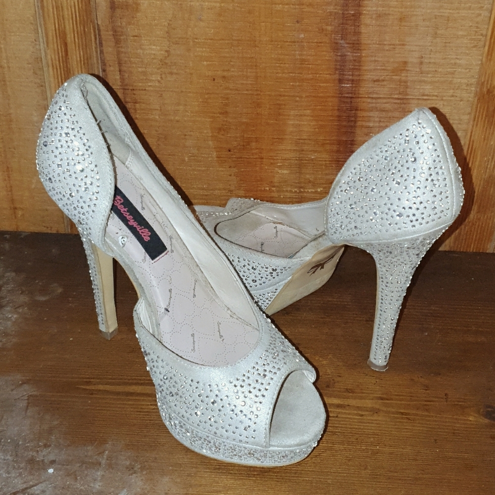 Dressy shoes